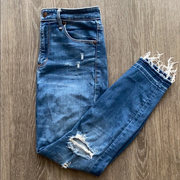 Abercrombie & Fitch Denim - Abercrombie and Fitch Simone Ankle Skinny Jeans